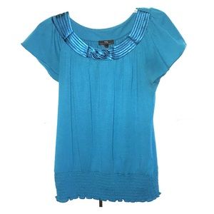 Gorgeous turquoise shirt